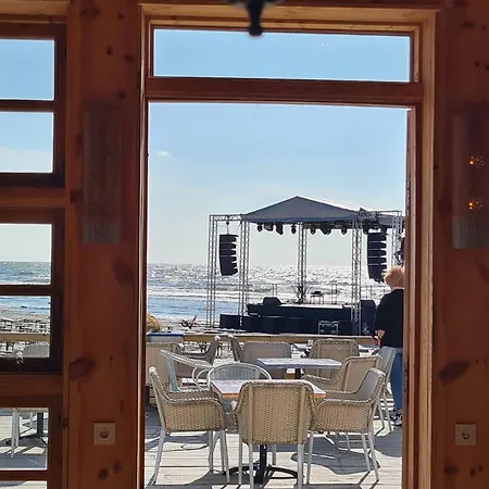 Cozy In By The Sea لييبايا